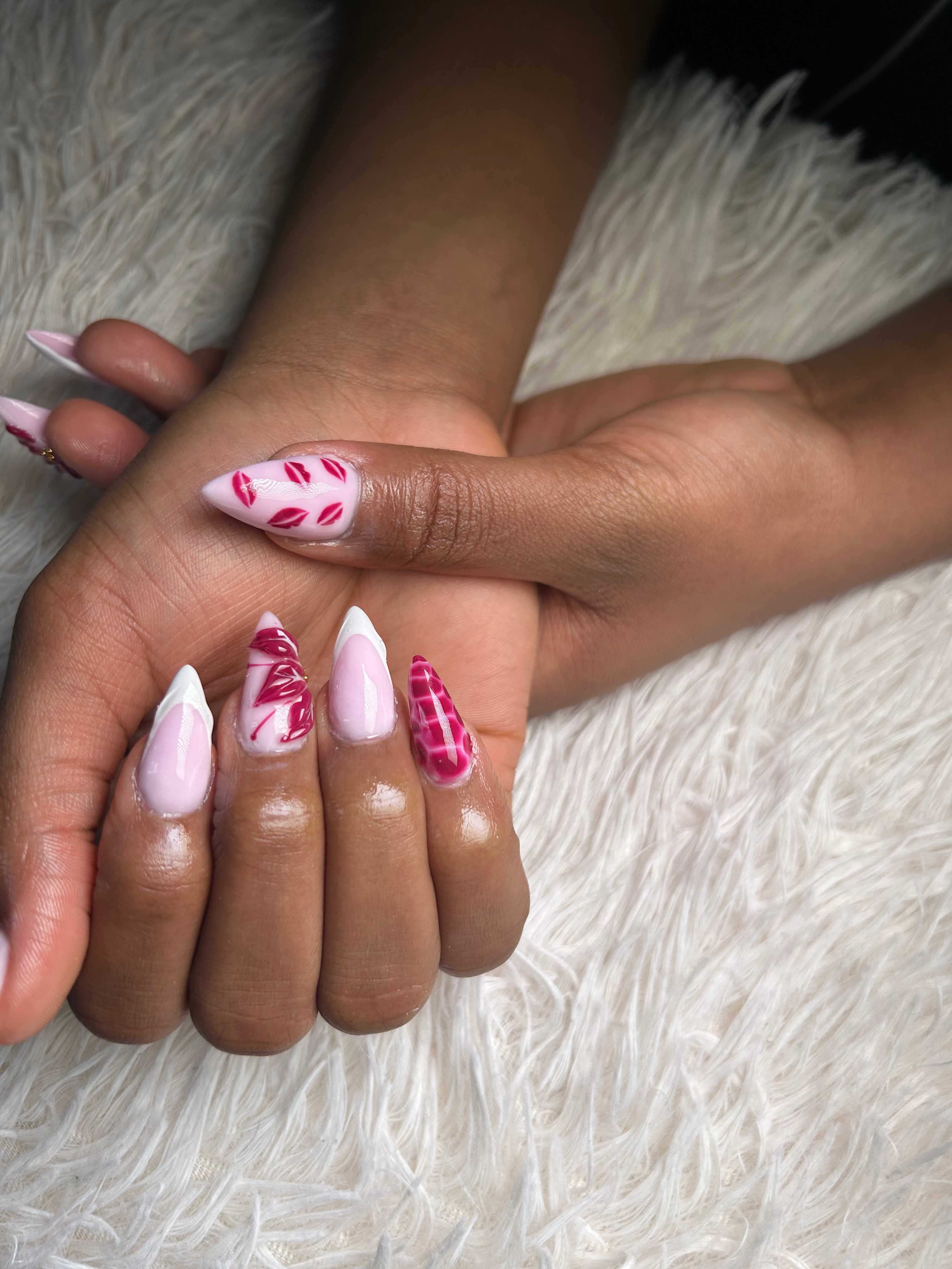 Soft pink 3D floral nail art set by Nails by Mo Gems